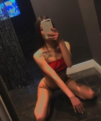 Женя, 19